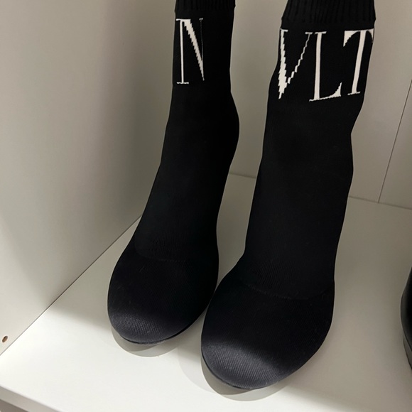 Valentino heels - Picture 2 of 3